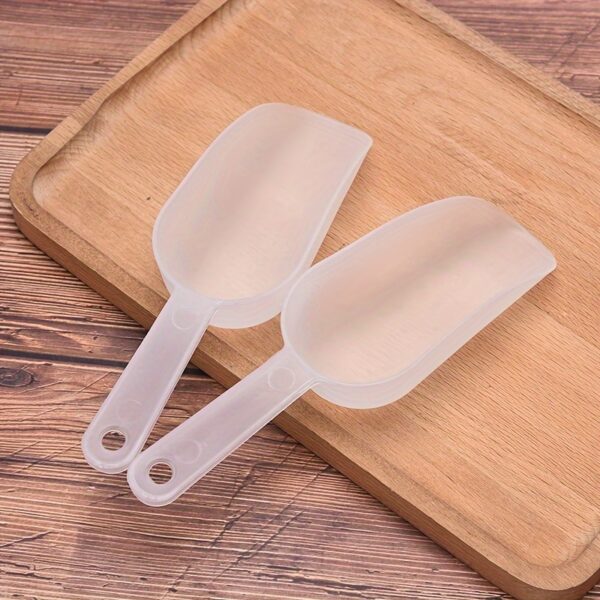 Premium plastic scoop set available in 1, 2, or 5 pieces for easy portioning and serving.