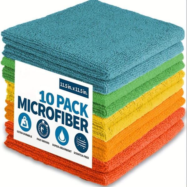 Durable and absorbent microfiber cleaning cloth for efficient dusting and wiping.