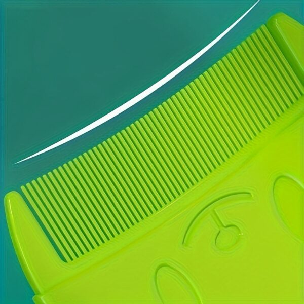 Bear-Shaped Newborn Comb for Gentle Scalp Massage and Hair Care, Suitable for 0-3 Year Olds with ABS Handle.