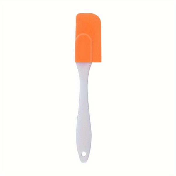 Single silicone spatula butter cream scraper with a flexible, non-stick surface for smooth spreading."