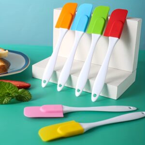 Single silicone spatula butter cream scraper with a flexible, non-stick surface for smooth spreading."