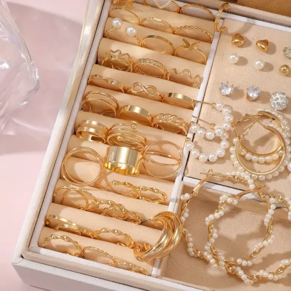 Vintage Elegant Fashion Love Butterfly Jewelry Set - Necklace, Earrings, and Ring