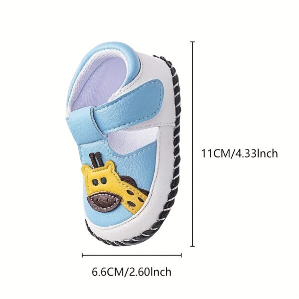 Non-slip baby sandals with soft bottom, perfect toddler shoes for learning to walk, ideal for spring, summer, and autumn.