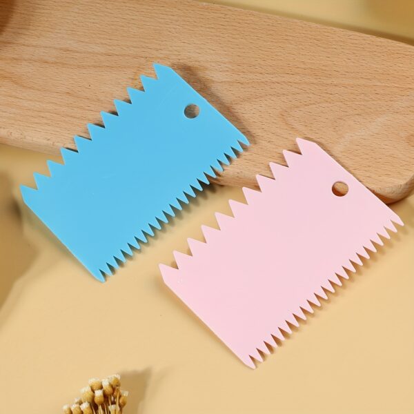 3-piece plastic dough scraper set with trapezoidal design, ideal for baking, cake spreading, and noodle cutting.