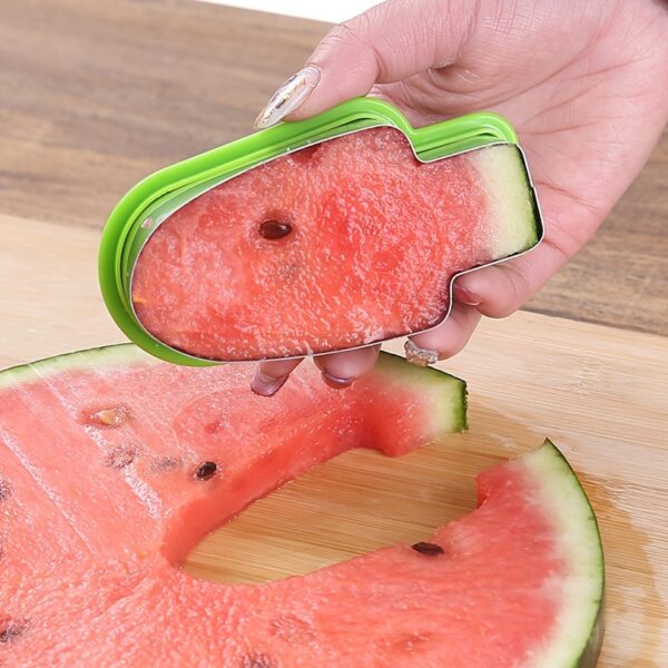 A single popsicle-shaped mold for making homemade frozen treats.